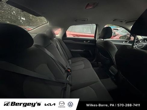 Used 2022 Kia K5 LXS FWD image 12