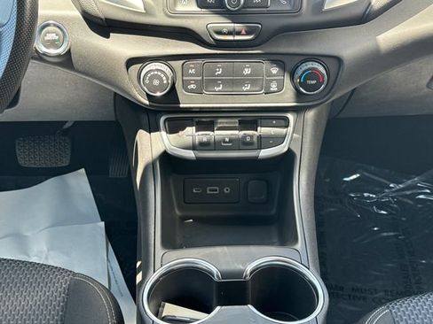 Used 2024 GMC Terrain SLE AWD/4WD image 23