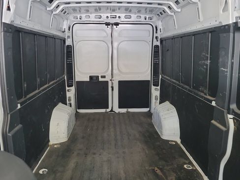 Used 2025 RAM ProMaster 2500 w/ Convenience Group FWD image 21