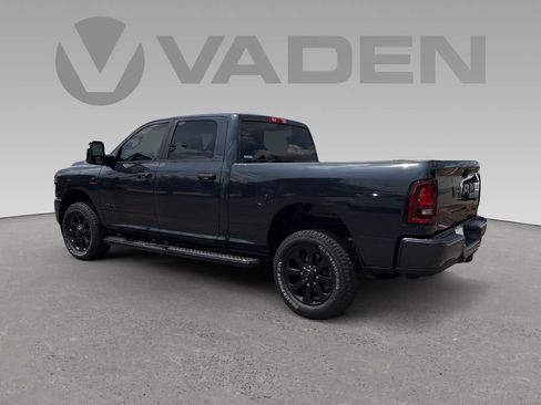 New 2026 RAM 2500 Big Horn AWD/4WD image 17