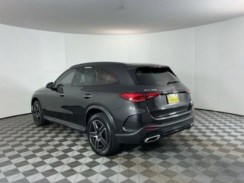 Used 2023 Mercedes-Benz GLC 300 4MATIC image 7