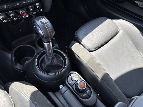 Used 2019 MINI Cooper S FWD image 26