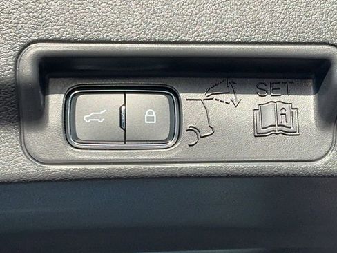 New 2026 Ford Explorer ST-Line w/ ST-Line Street Pack image 19