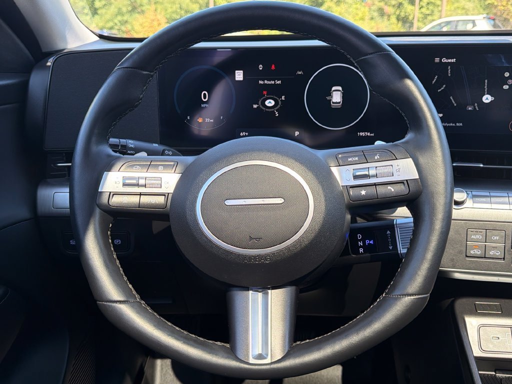 Certified 2024 Hyundai Kona Limited AWD/4WD image 15