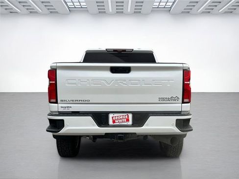 Used 2024 Chevrolet Silverado 2500 High Country w/ High Country Premium Package image 5