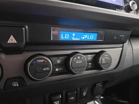 Used 2021 Toyota Tacoma TRD Off-Road AWD/4WD image 22