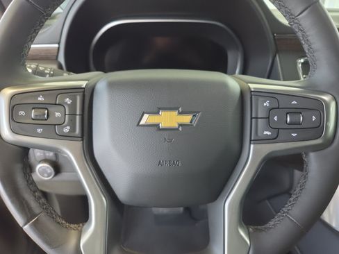 Used 2023 Chevrolet Tahoe Premier AWD/4WD image 39