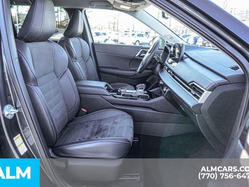 Used 2025 Mitsubishi Outlander SE image 24