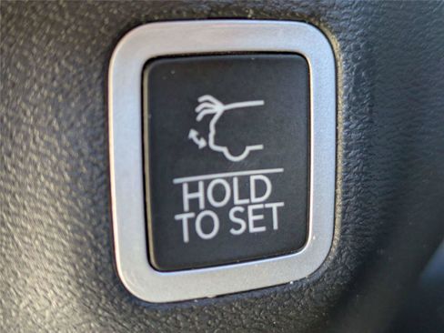 Used 2024 Jeep Wagoneer Launch Edition image 16