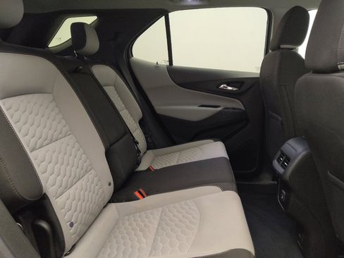 Used 2019 Chevrolet Equinox LT image 19