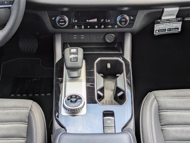 New 2026 Mitsubishi Outlander SE FWD image 20