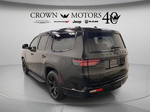 Used 2025 Jeep Wagoneer Series II w/ Convenience Group I AWD/4WD image 4