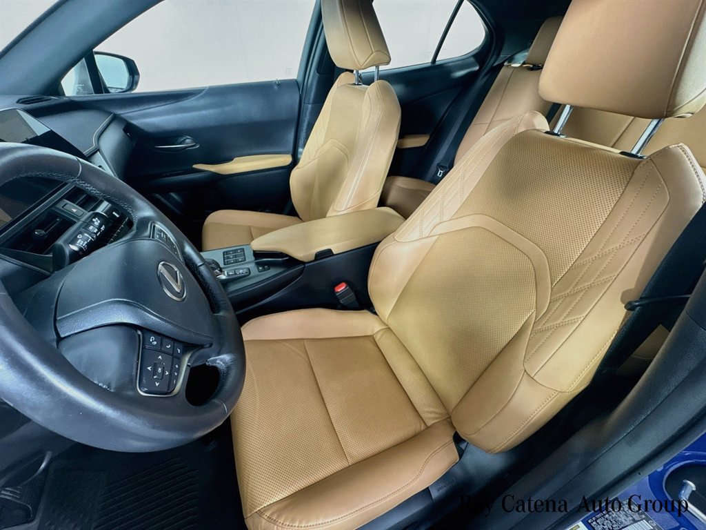 Certified 2025 Lexus UX 300h AWD w/ Accessory Package (Z2) image 21