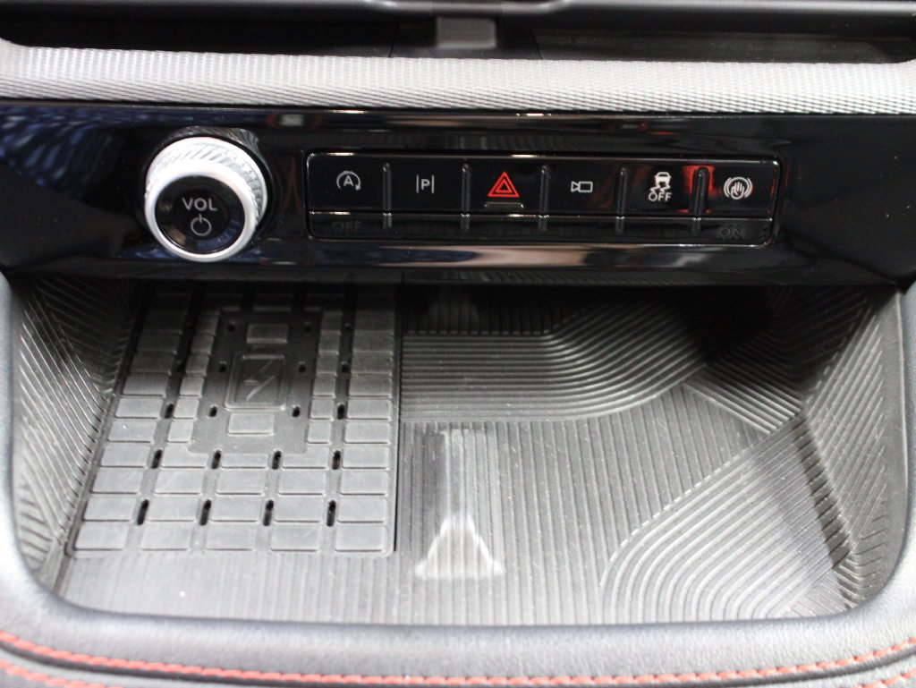 Used 2025 Ford Explorer ST AWD/4WD image 65