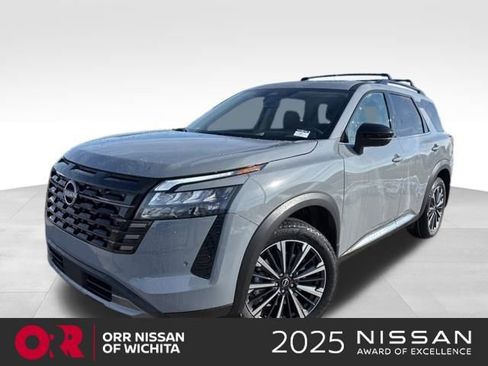 New 2026 Nissan Pathfinder Platinum w/ Cargo Package AWD/4WD image 1