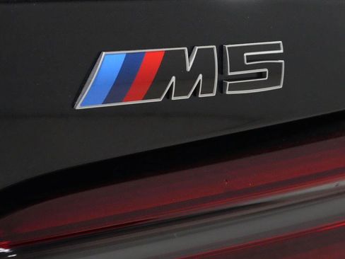 New 2027 BMW M5 Touring AWD/4WD image 23