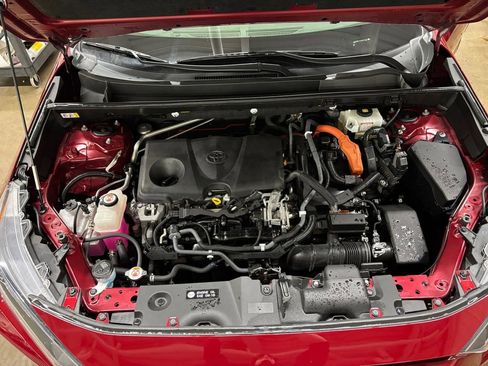 Used 2019 Toyota RAV4 LE w/ Carpet Mat Package image 9