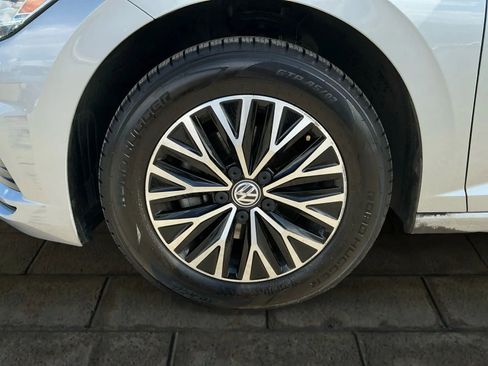 Used 2020 Volkswagen Jetta S image 22