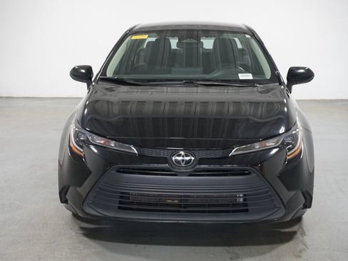 Certified 2024 Toyota Corolla LE FWD image 2