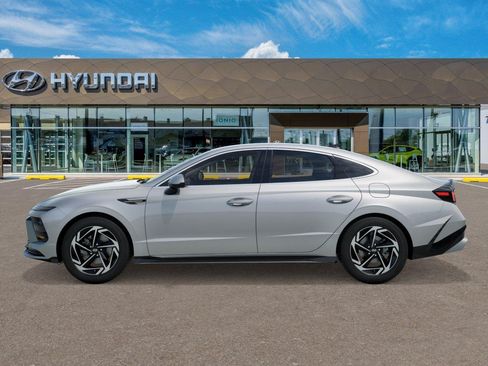 New 2026 Hyundai Sonata SEL FWD image 3