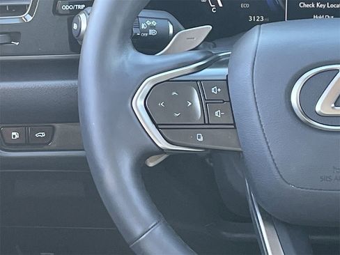 Used 2025 Lexus NX 300h AWD w/ Luxury Package image 22