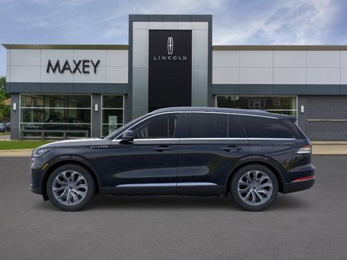 New 2026 Lincoln Aviator AWD image 3