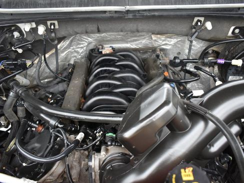 Used 2017 Ford F150 Lariat w/ Equipment Group 501A Mid AWD/4WD image 52