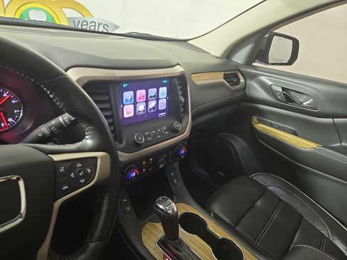 Certified 2017 GMC Acadia Denali w/ Technology Package AWD/4WD image 26