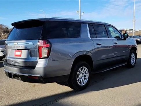 Certified 2021 Chevrolet Suburban LT w/ Rear Media and Nav Package image 8