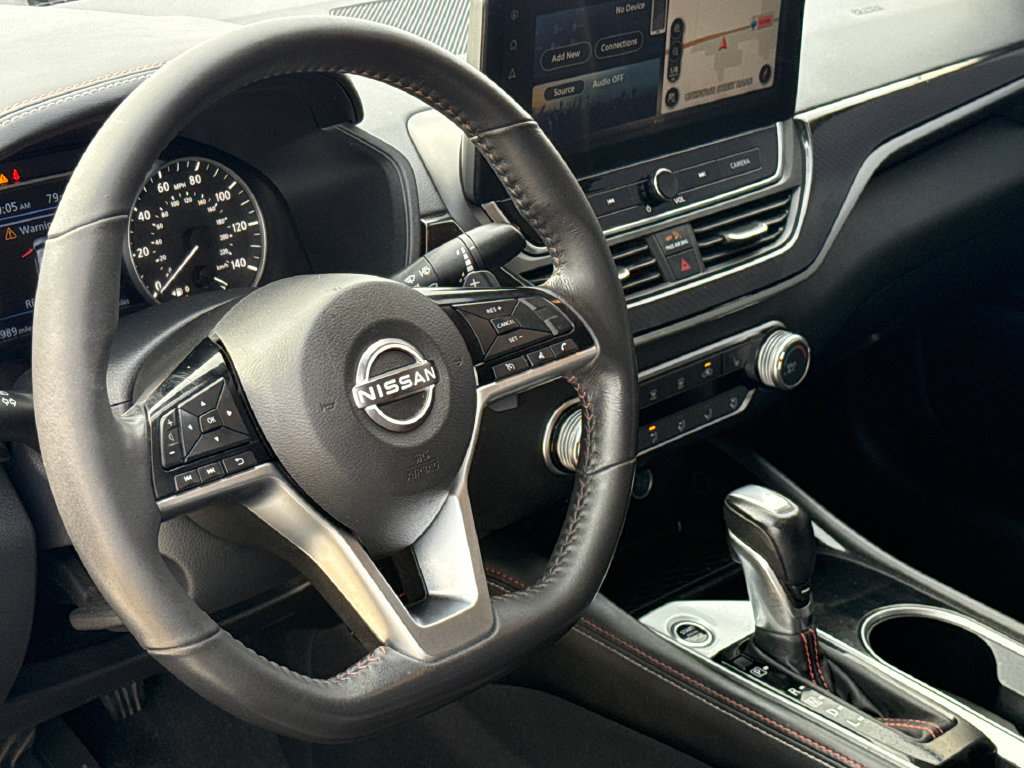 Used 2023 Nissan Altima 2.5 SR w/ SR Premium Package FWD image 18