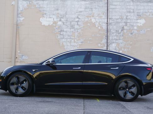 Used 2018 Tesla Model 3 Long Range AWD/4WD image 8