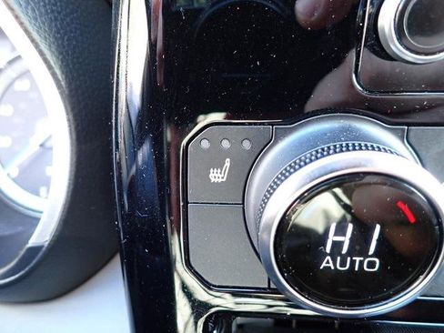 Certified 2022 Toyota Highlander XLE image 25