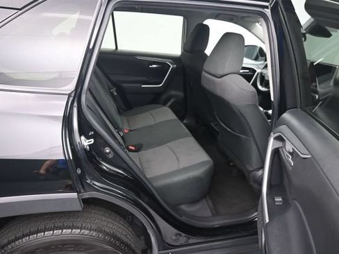 Used 2023 Toyota RAV4 XLE AWD/4WD image 14