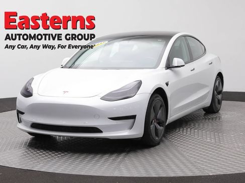 Used 2018 Tesla Model 3 Long Range RWD image 1