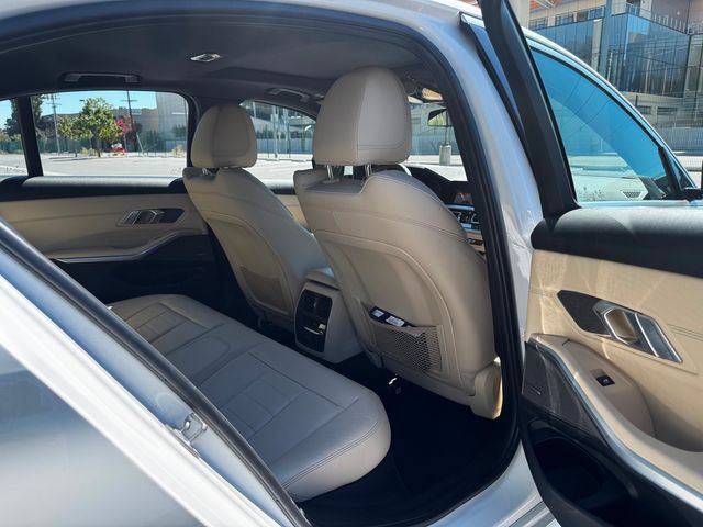 Used 2019 BMW 330i Sedan w/ Premium Package RWD image 31