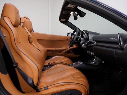 Used 2015 Ferrari 458 Spider RWD image 36