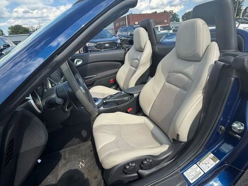 Used 2016 Nissan 370Z Touring Sport image 7