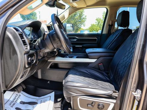 Used 2019 RAM 1500 Laramie AWD/4WD image 7