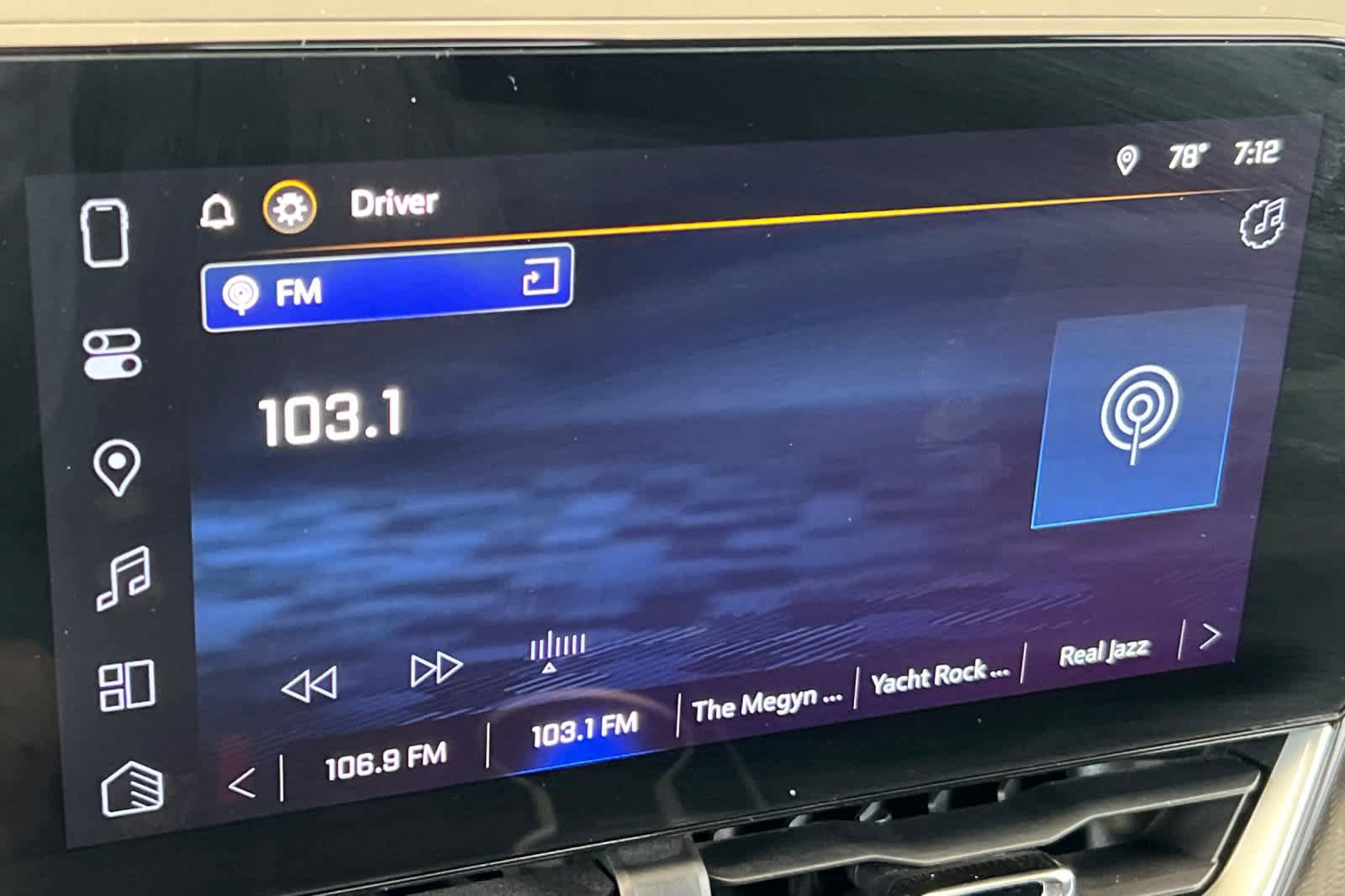 Used 2025 Chevrolet Equinox LT AWD/4WD image 20