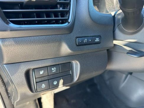 Used 2024 Nissan Leaf SV Plus image 17