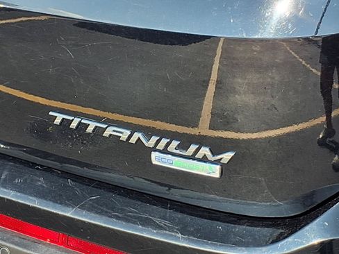 Used 2017 Ford Edge Titanium w/ Equipment Group 302A FWD image 29