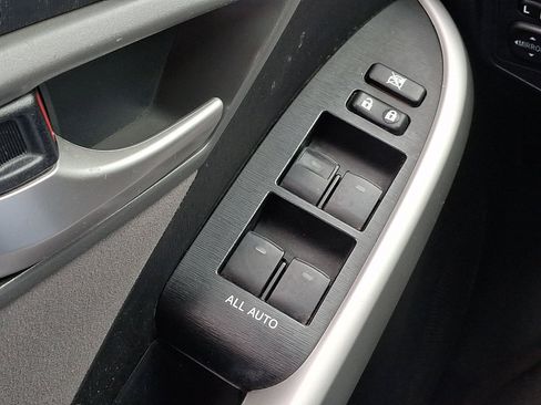 Used 2014 Toyota Prius Two FWD image 23