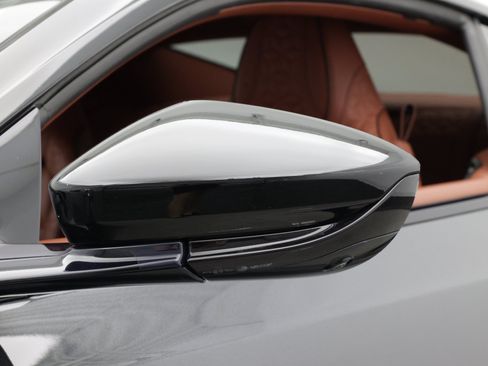 Used 2019 Aston Martin DBS Superleggera RWD image 13