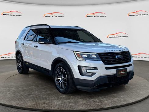Used 2017 Ford Explorer Sport AWD/4WD image 5