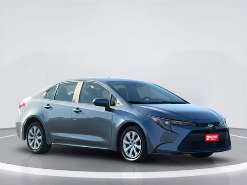 Used 2024 Toyota Corolla LE FWD image 5