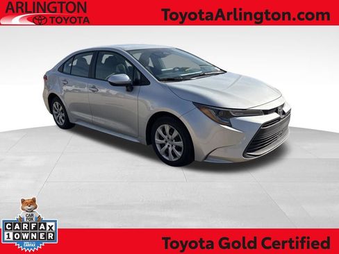 Used 2025 Toyota Corolla LE image 1