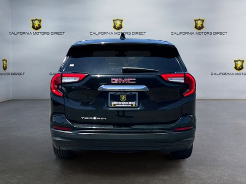 Used 2022 GMC Terrain SLE FWD image 4