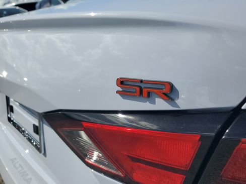 New 2025 Nissan Altima 2.5 SR w/ SR Premium Package image 7