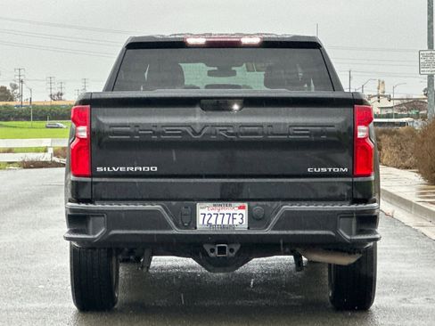 Used 2021 Chevrolet Silverado 1500 Custom w/ Safety Confidence Package image 5