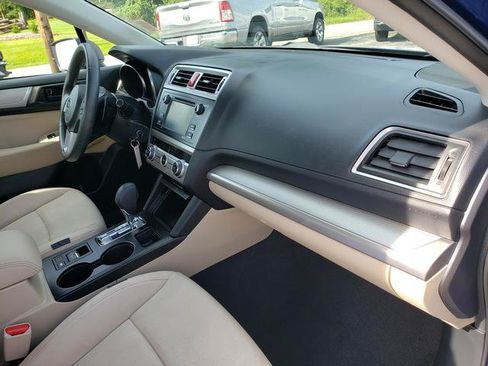 Used 2017 Subaru Legacy 2.5i w/ Alloy Wheel Package AWD/4WD image 18